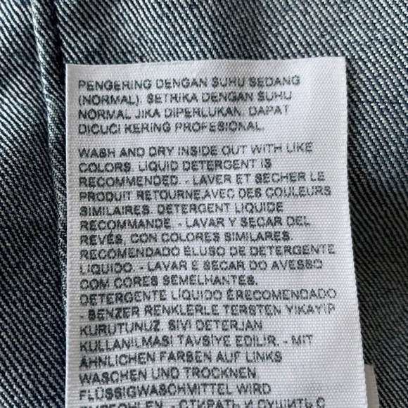 Levi’s Women’s Trucker Jean Jacket in Dark Denim Stretch S40117 Size Small - Picture 12 of 13